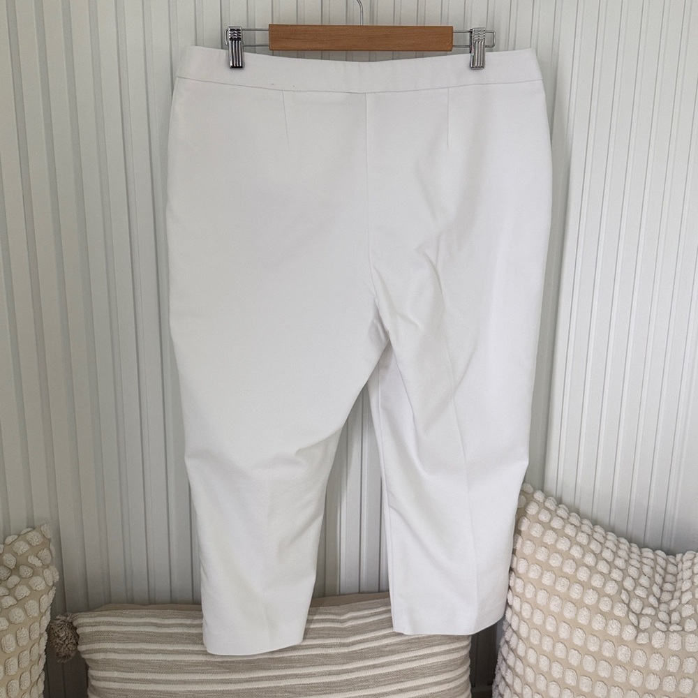 Women's White Cropped Ponte Pants - Picture 2 of 6